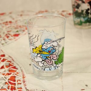 スマーフのグラス  雪遊び