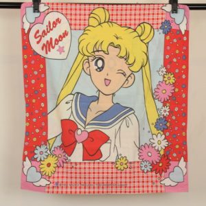 ピロー セーラームーン フランス 赤 花