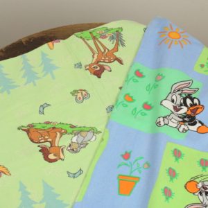 ディズニー バンビ ルーニー・テューンズ バッグスバニー