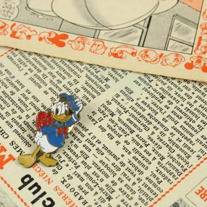 ドナルド ハート ピンバッジ ディズニー