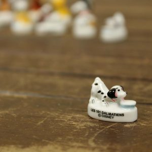 1個 フェーヴ ディズニー 子犬 ミルク 101匹わんちゃん フェーブ