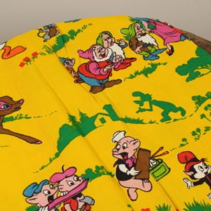 カーテン ディズニー バンビ 白雪姫 三匹の子ぶた チップとデール