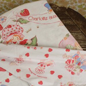 ストロベリーショートケーキちゃん CHARLOTTE AUX FRAISES ビンテージシーツ フランス ヴィンテージ雑貨