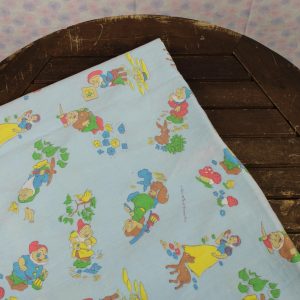 ディズニー 白雪姫 ビンテージシーツ フランス ヴィンテージ ブロカント 雑貨