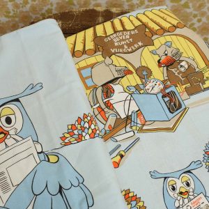Fabeltjeskrant ビンテージシーツ オランダ ヴィンテージ雑貨