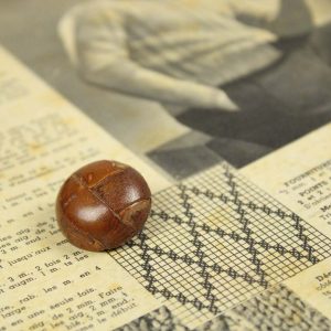 1個 24mm ブラウン 丸 革