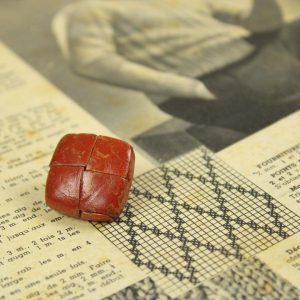 1個 26mm ブラウン 四角 革