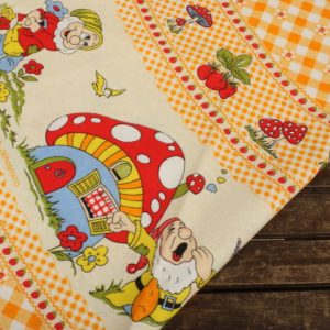 テーブルクロス ディズニー 7人の小人 いちご ギンガムチェック