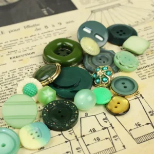 20個 緑のボタンセット