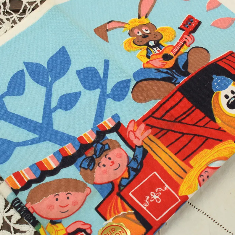 キッチンクロス タペストリー 60年代アニメ Le Manège enchanté