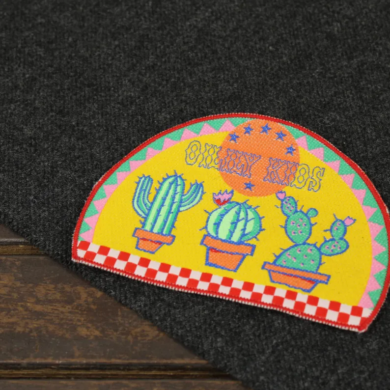 大きな刺繍ワッペン  サボテン ポップ