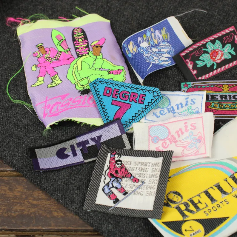 10枚セット タグ＆ワッペン DEGRE7 ネオン 209