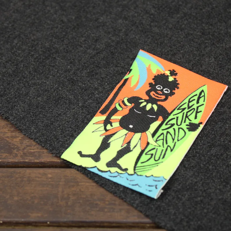 大きな刺繍タグ SEA SURF AND SUN ネオン オレンジ