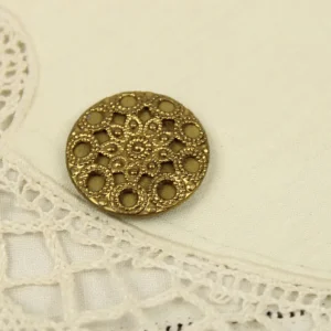 1個 31mm 円盤 幾何学 透かし模様 金