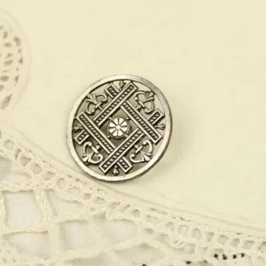 1個 30mm 紋章 透かし模様 シルバー