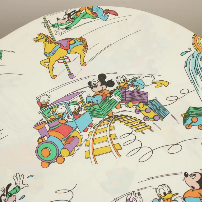80*130 シーツ解体生地  ミッキー＆フレンズ アトラクション 遊園地