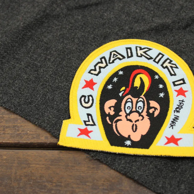 LC Waikiki ワッペン Ω ロゴ