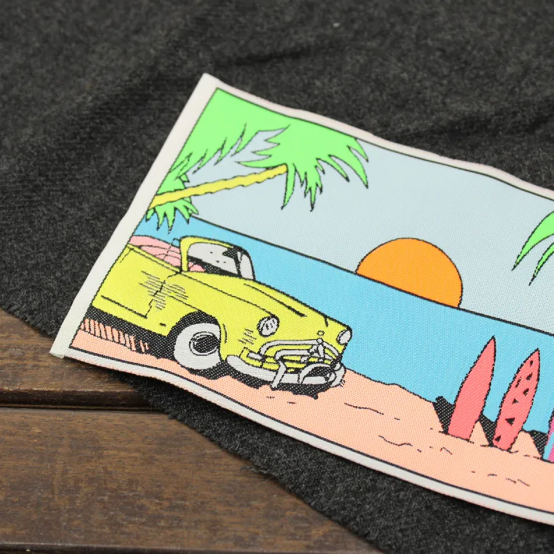 大きな刺繍タグ ネオン ビーチ サーフボード