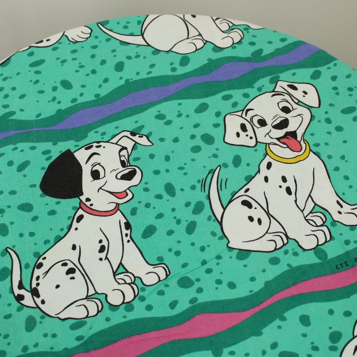 120*185 シーツ解体生地  101匹わんちゃん ぶち 波ストライプ グリーン