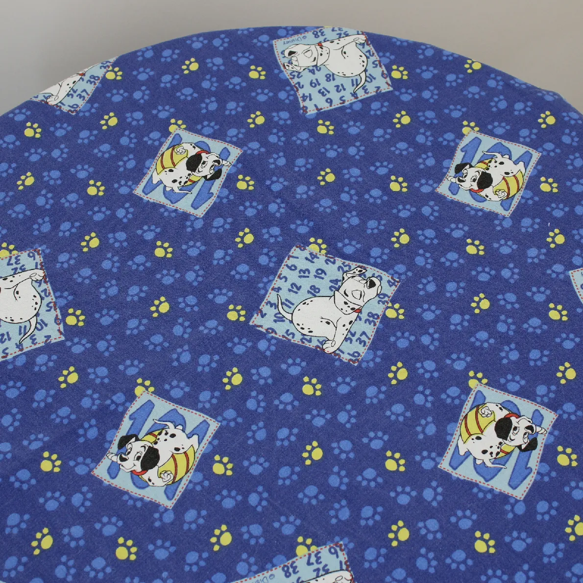 80*125 シーツ解体生地  101匹わんちゃん 数字 小柄 ブルー