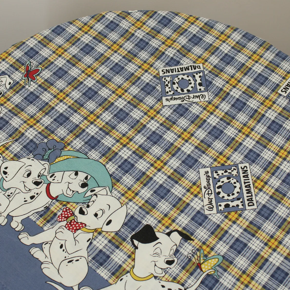 フラット 101匹わんちゃん タータンチェック 青黄 ロゴ