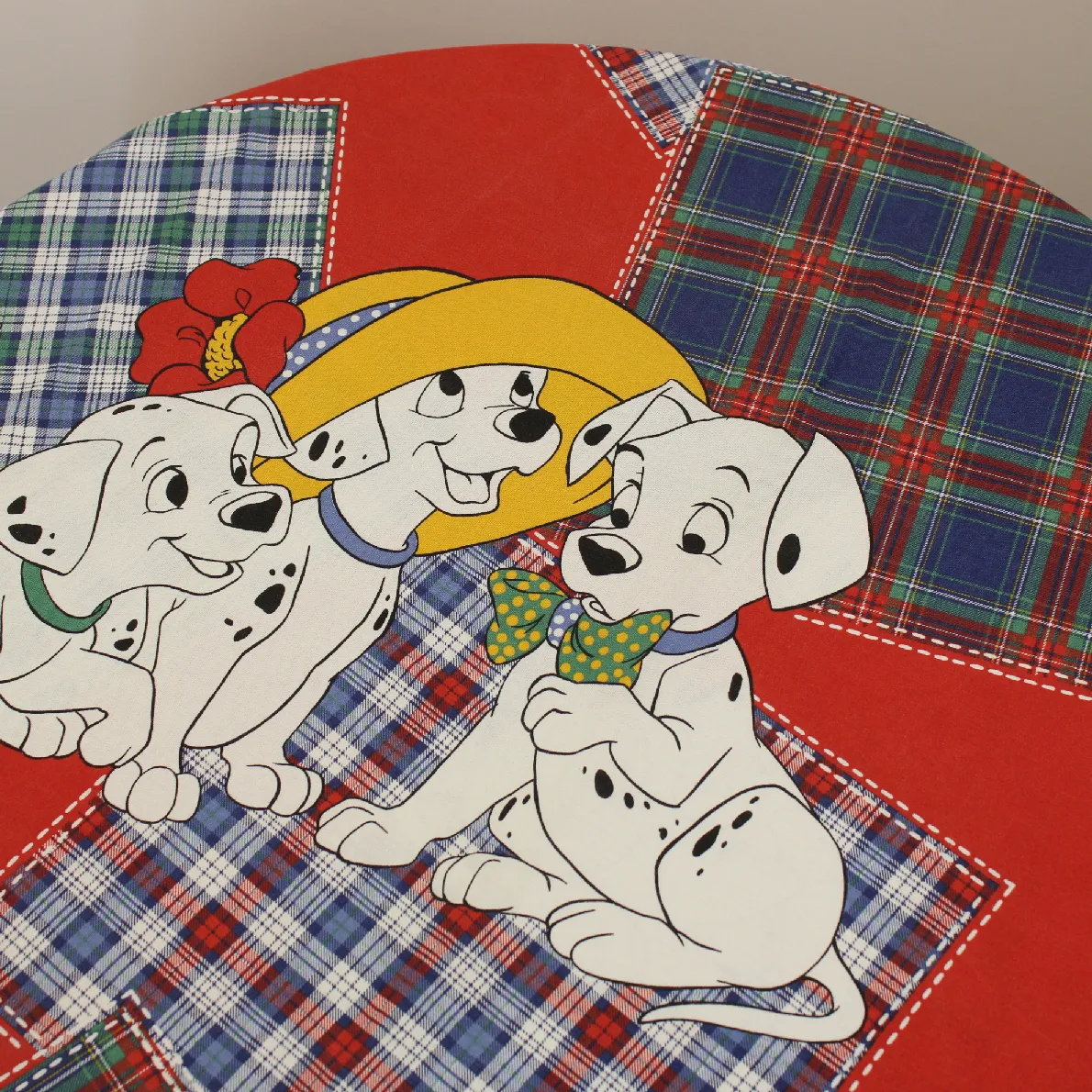 145*190 シーツ解体生地  101匹わんちゃん タータンチェック 赤青