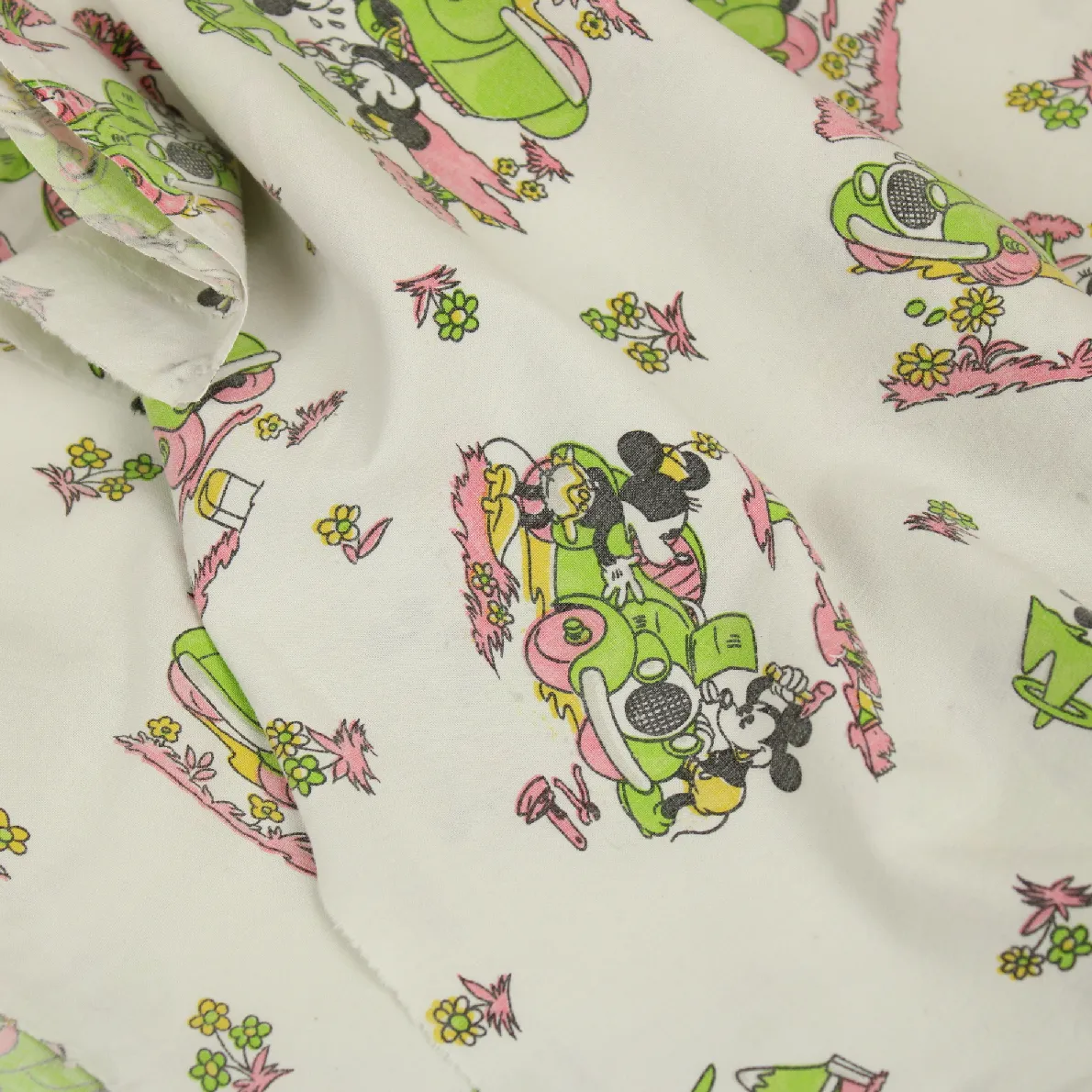 80*80 シーツ解体生地 ミッキー ミニー ドライブ パステル