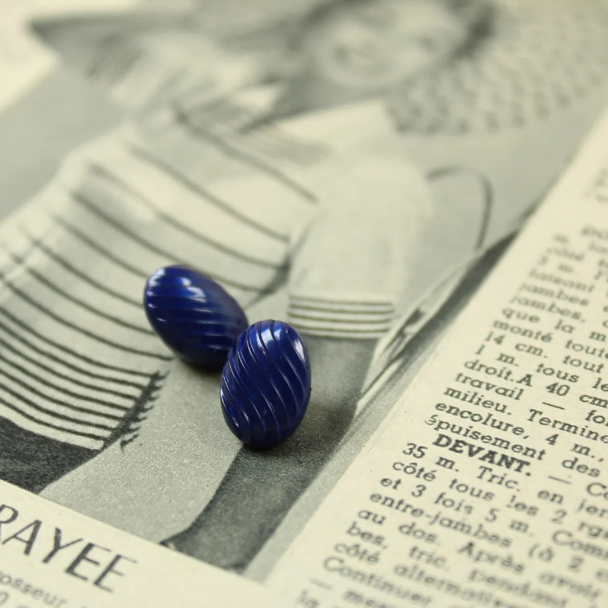 2個 12mm 楕円 波模様 ブルー