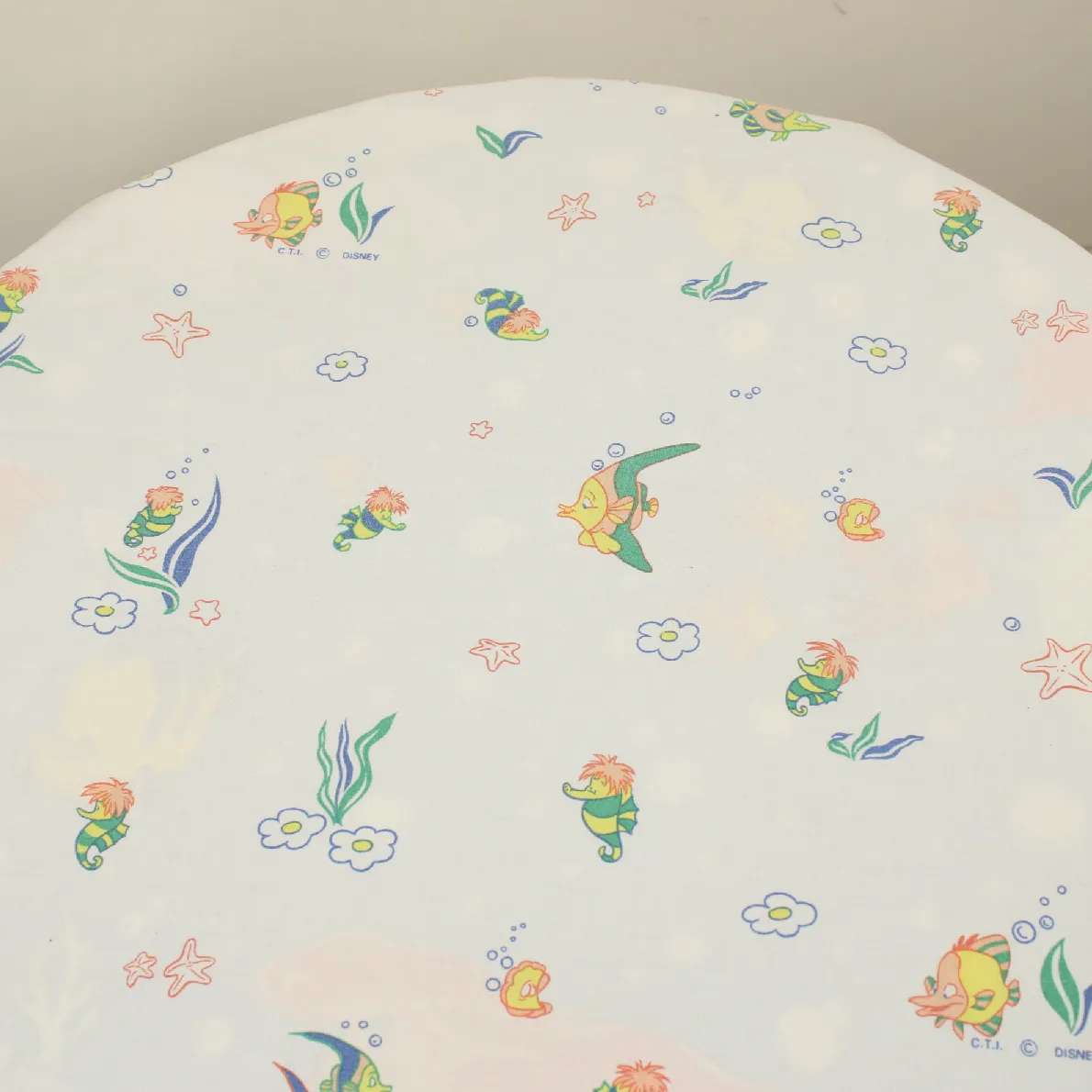 85*85 シーツ解体生地  リトルマーメイド お魚 白