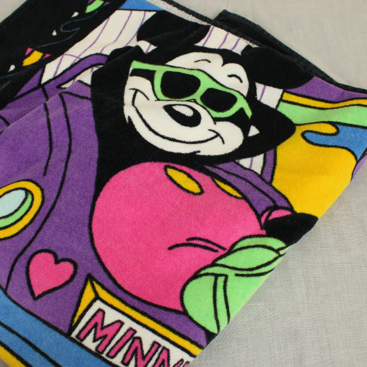 バスタオル ミッキー ミニー ネオン 黒