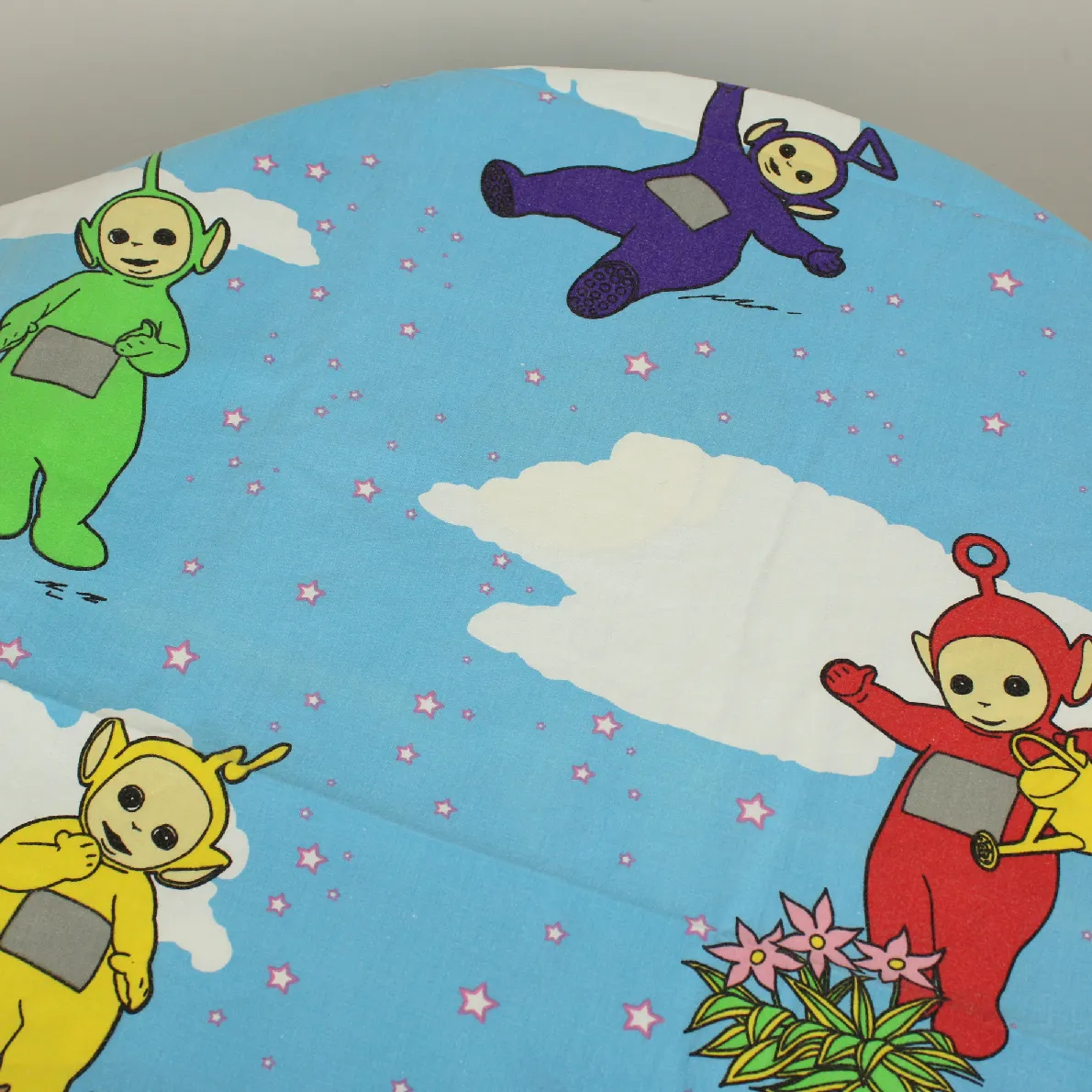 85*130 シーツ解体生地  テレタビーズ TELETUBBIES 雲