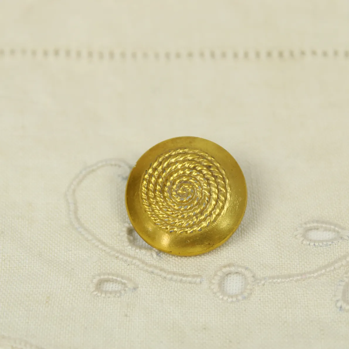 1個 23mm  縄目 ドーム ゴールド