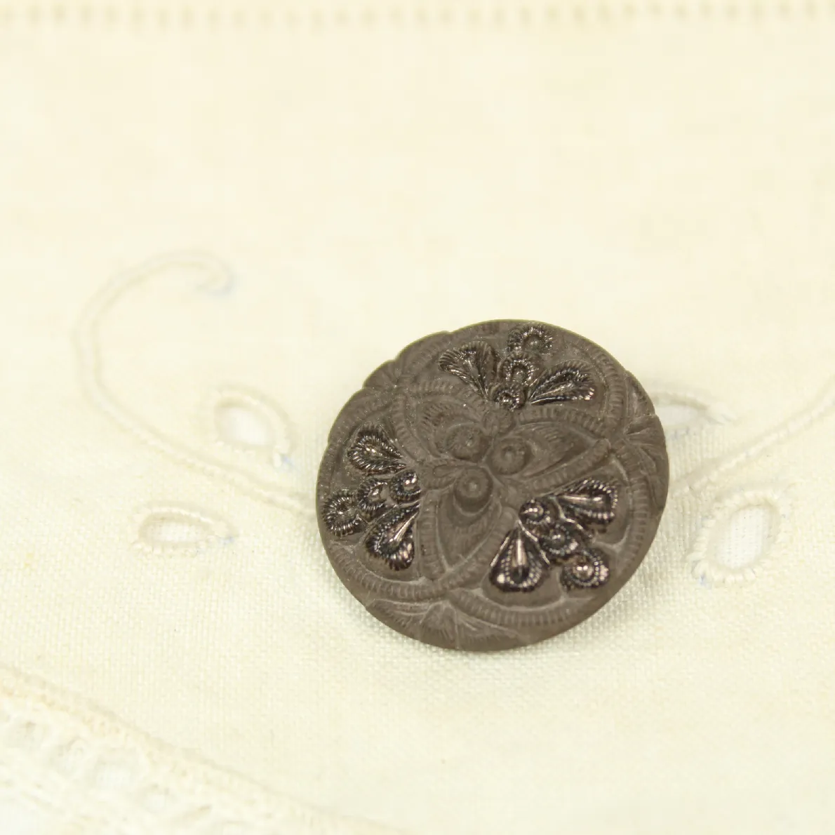 1個 26mm ブラックガラス 558