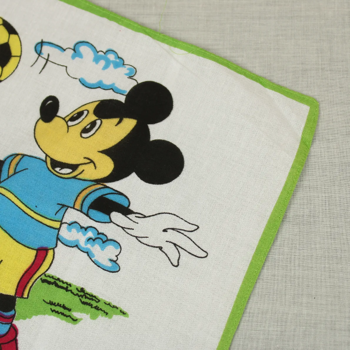 ミッキーのハンカチ サッカー