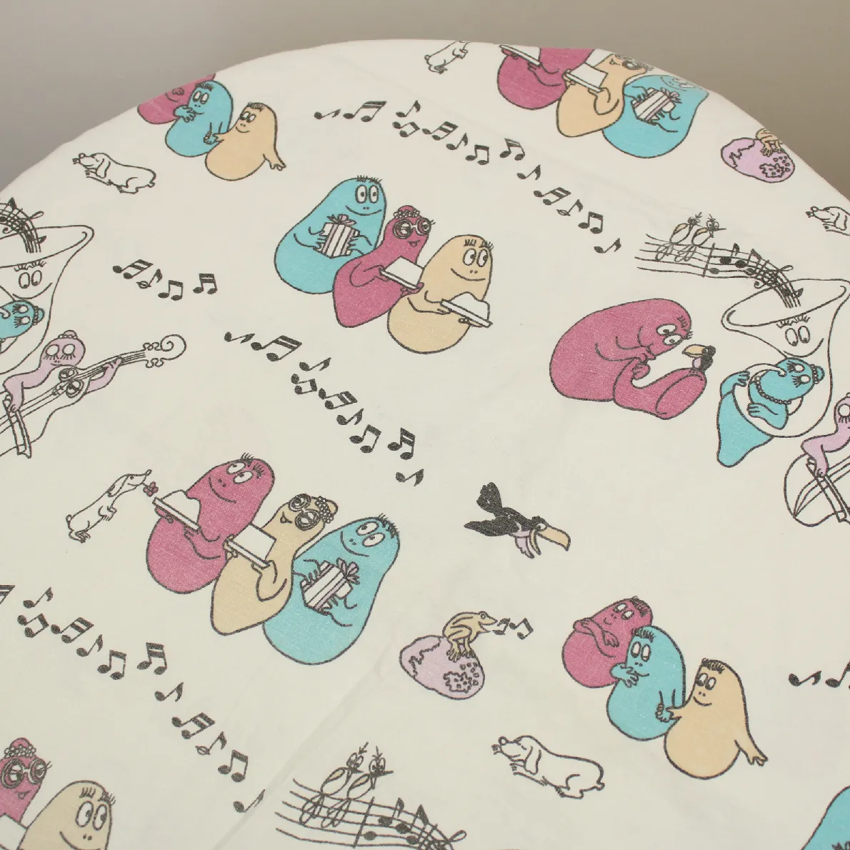 90*130 シーツ解体生地 バーバパパ Barbapapa レトロ  音符