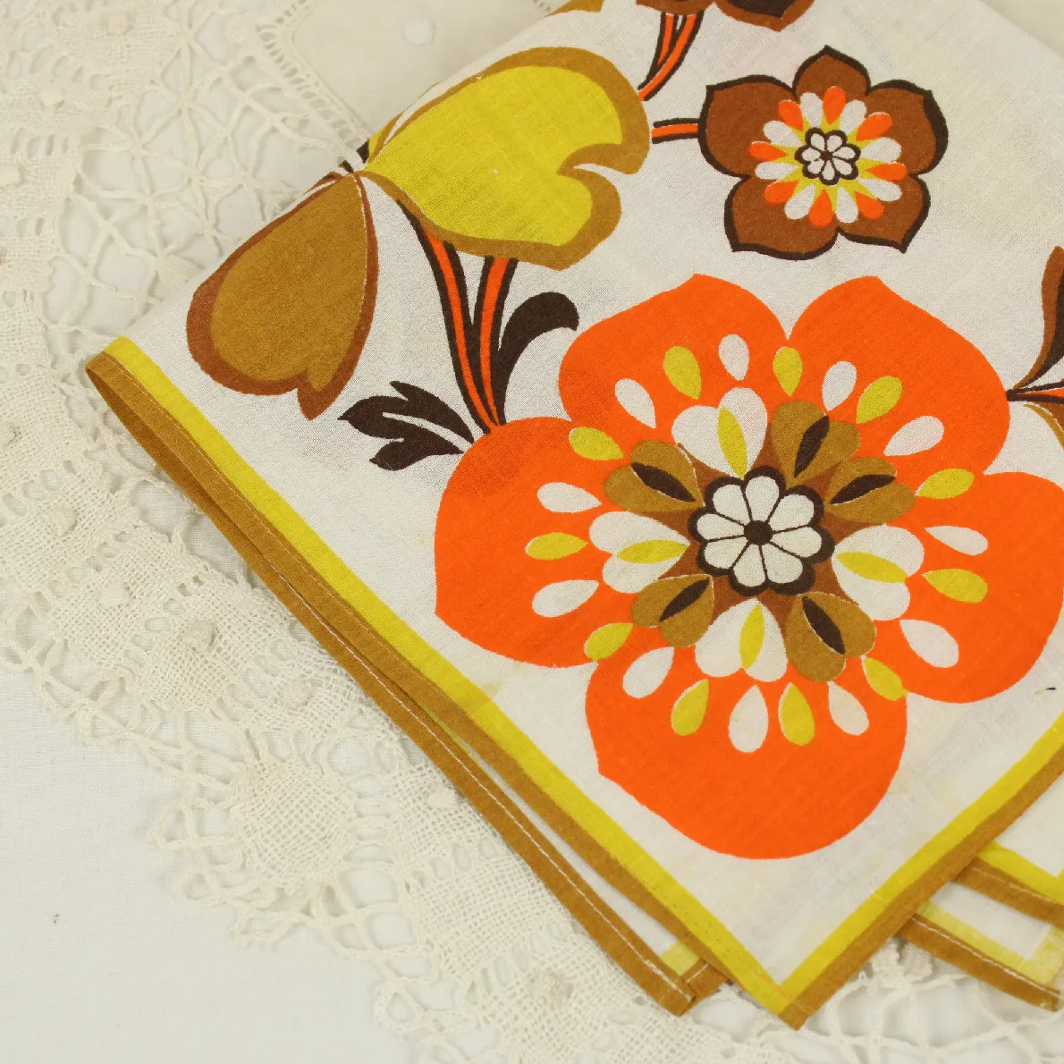 1枚 レトロ 花 ランチクロス ナフキン オレンジ ブラウン イエロー
