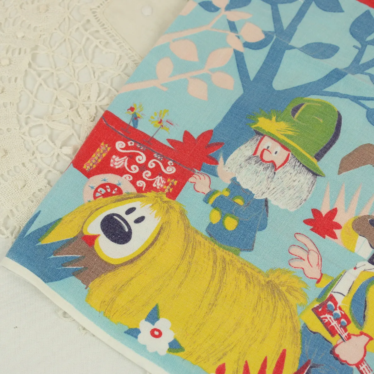 キッチンクロス 60年代アニメ Le Manège enchanté メリーゴーランド