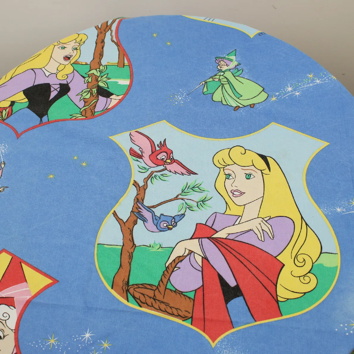 125*85 シーツ解体生地  オーロラ姫 ブライアローズ ブルー