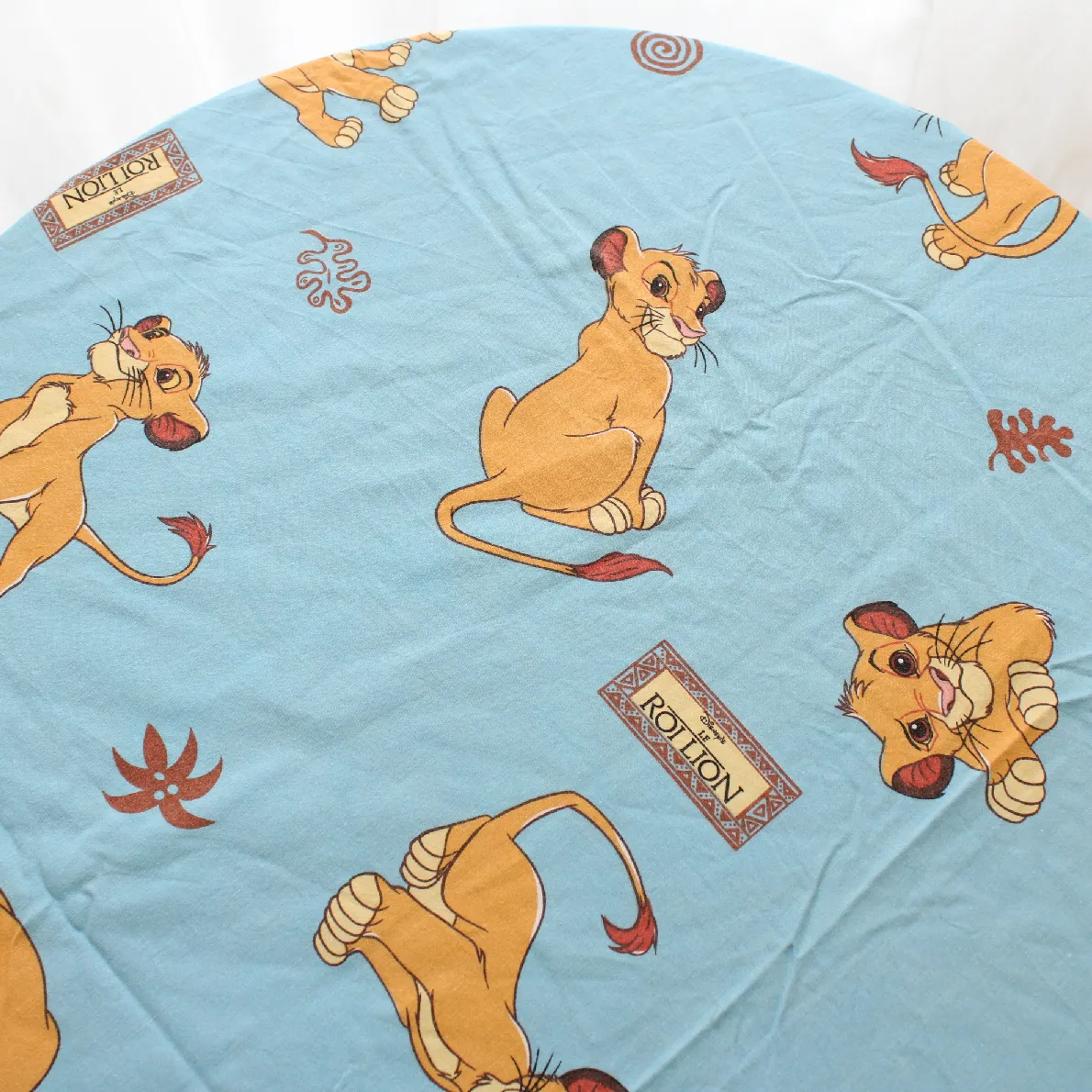 120*90 シーツ解体生地 ライオンキング シンバ 水色 茶