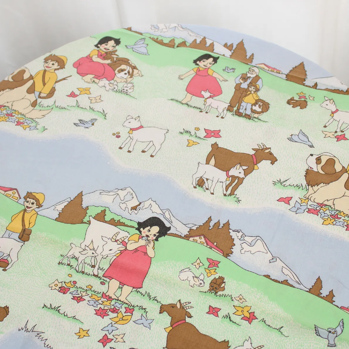 85*130 シーツ解体生地  アルプスの少女ハイジ フランス 山のハイジ