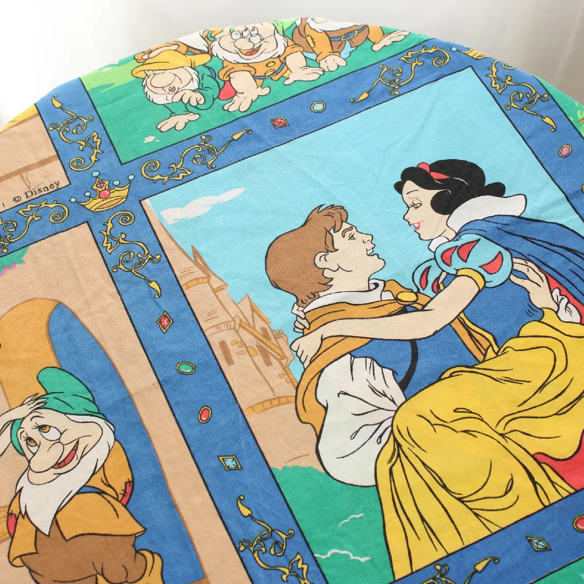 130*175 シーツ解体生地  白雪姫 ブルー 宝石 ティアラ パネル