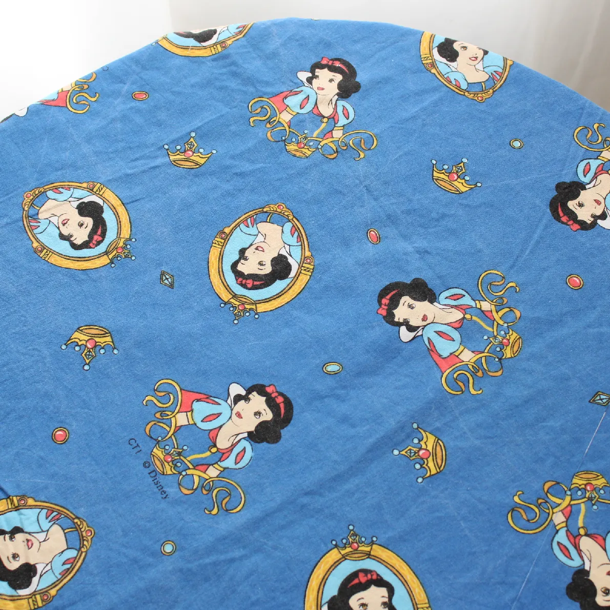 125*90 シーツ解体生地  白雪姫 ブルー 宝石 ティアラ