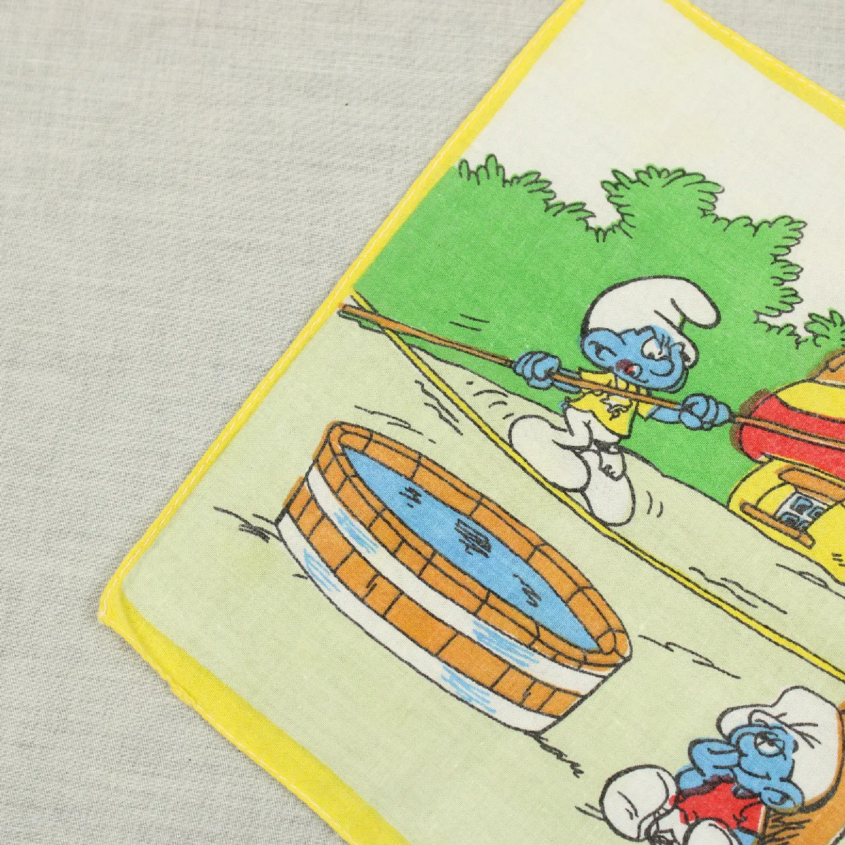 スマーフのハンカチ 綱渡り