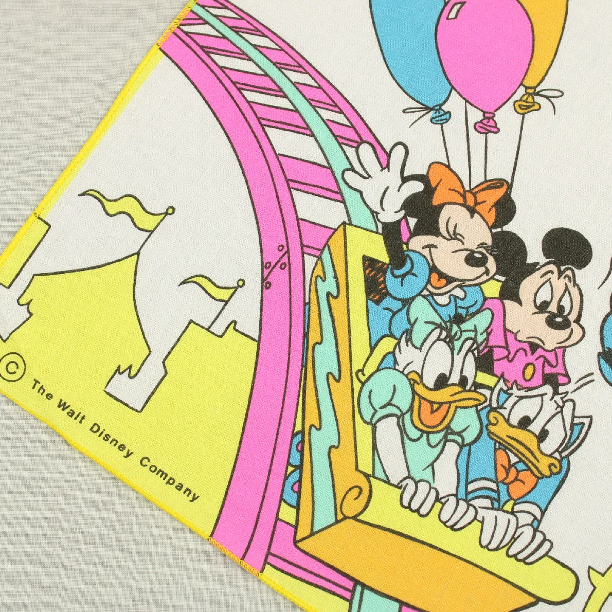 ミッキー＆フレンズのハンカチ ジェットコースター イエロー