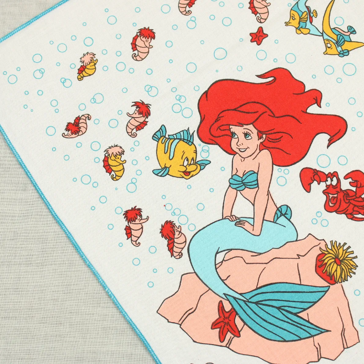 アリエルのハンカチ たつのおとしご ブルー