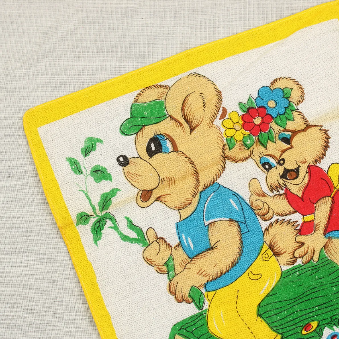 レトロハンカチ クマ 丸太 イエロー