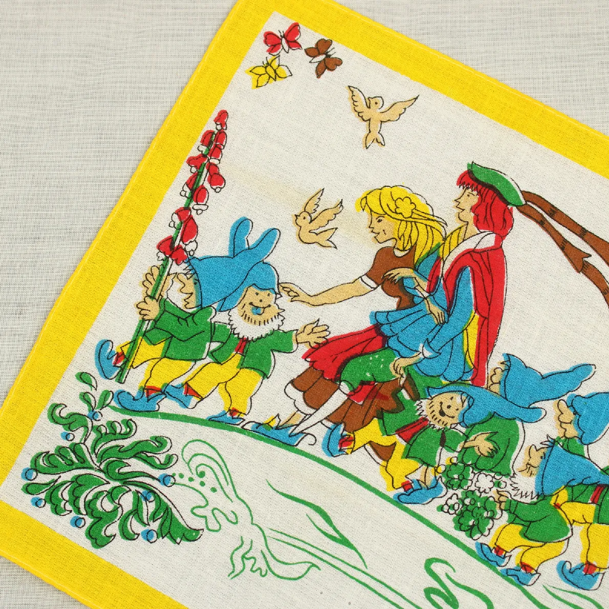 レトロハンカチ 白雪姫 おとぎ話