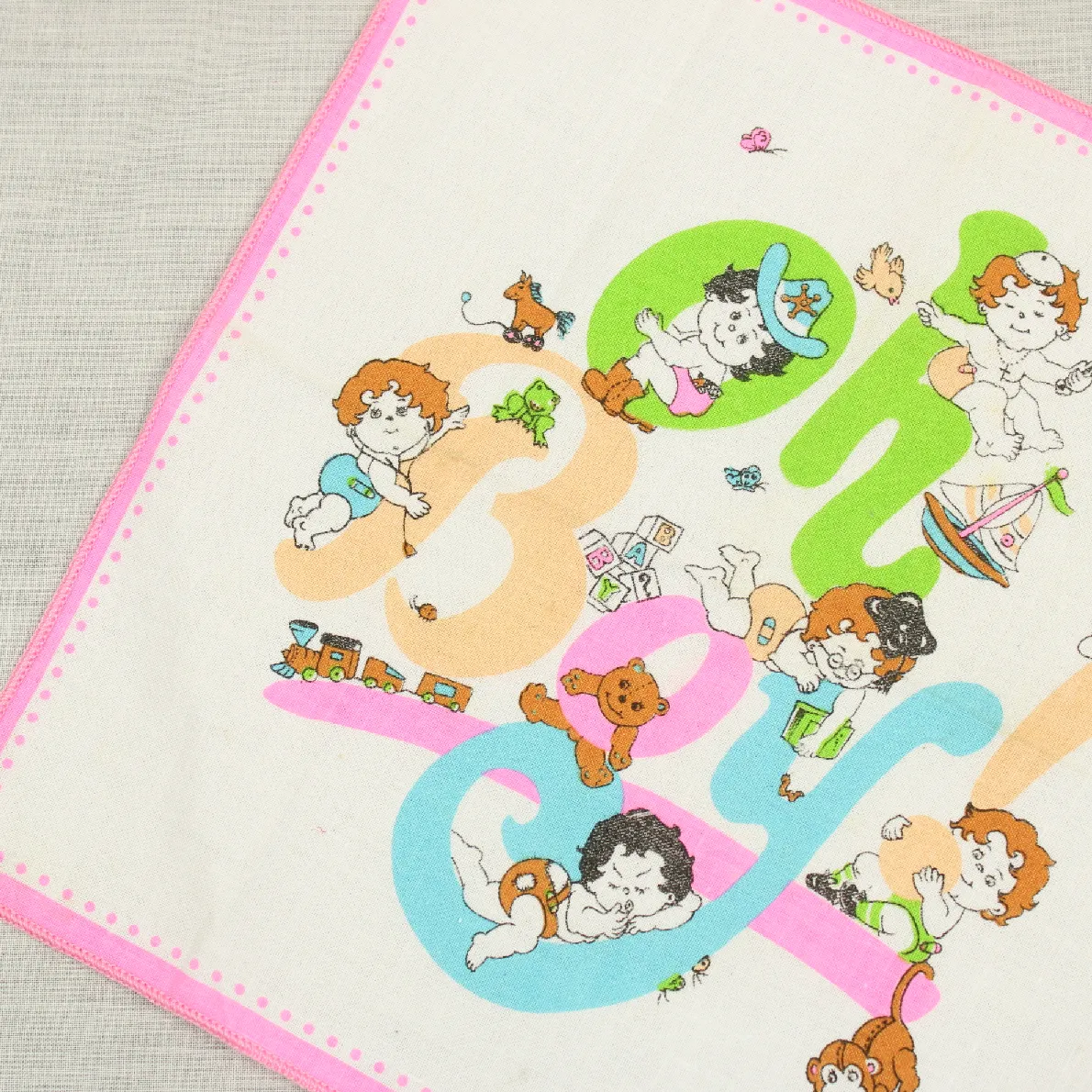 レトロハンカチ  OH BOY! パステル