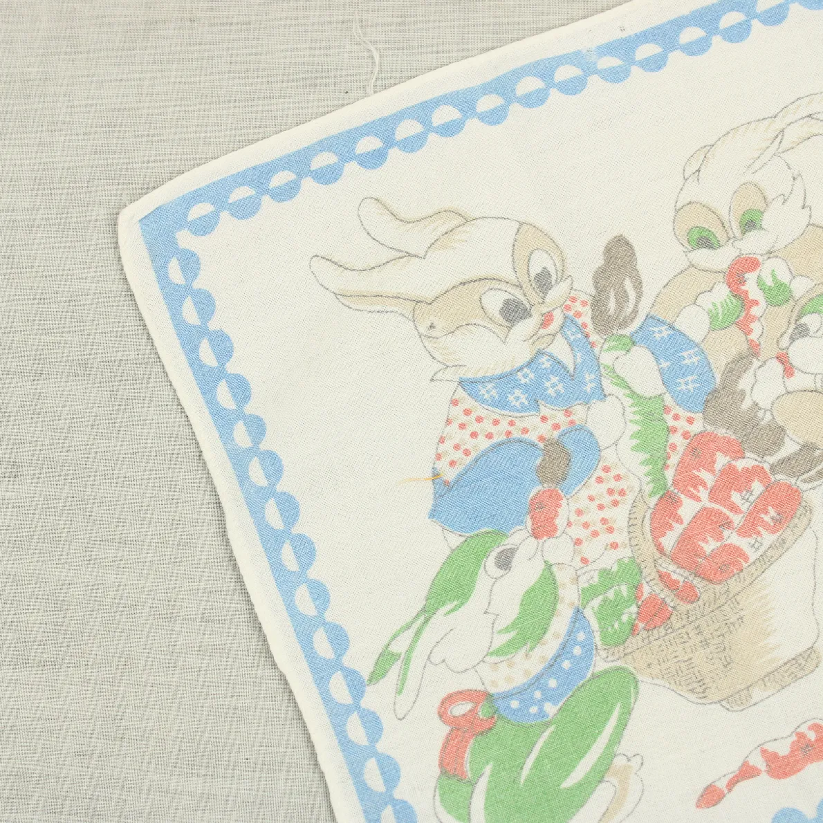 レトロハンカチ ウサギ ニンジン ブルー