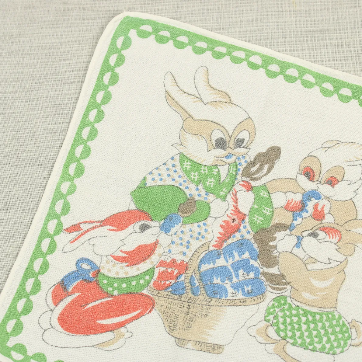 レトロハンカチ ウサギ ニンジン グリーン
